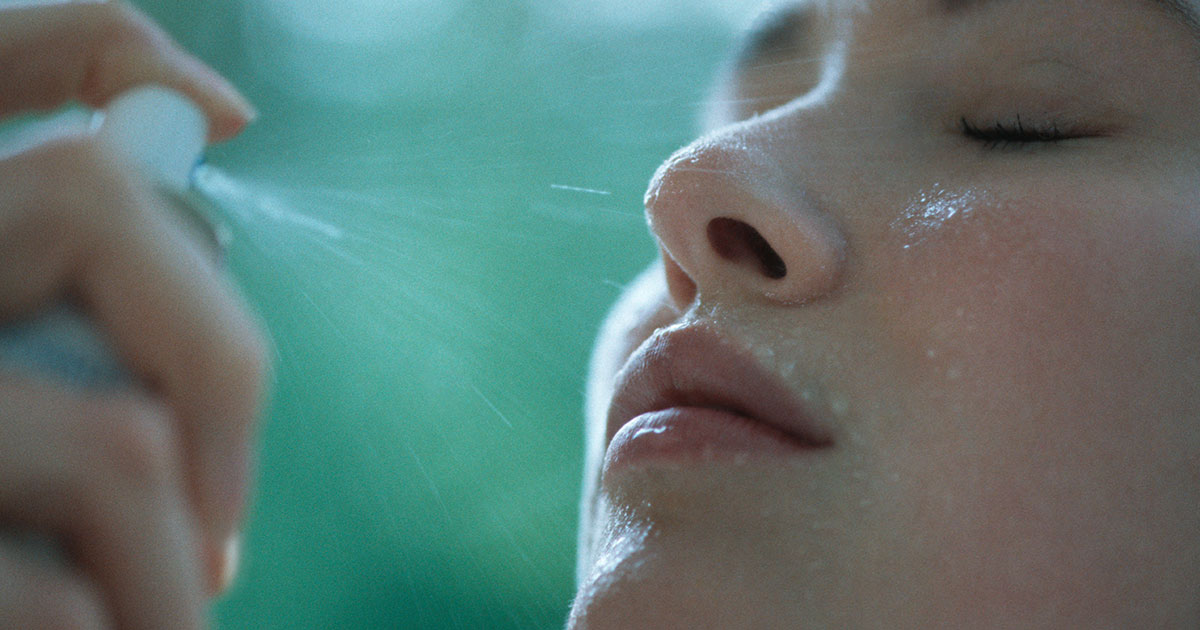 Here’s Why You Need A Face Mist In Your Skincare Routine 